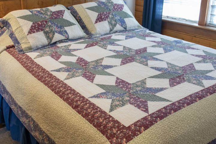 Crandell Mountain Lodge