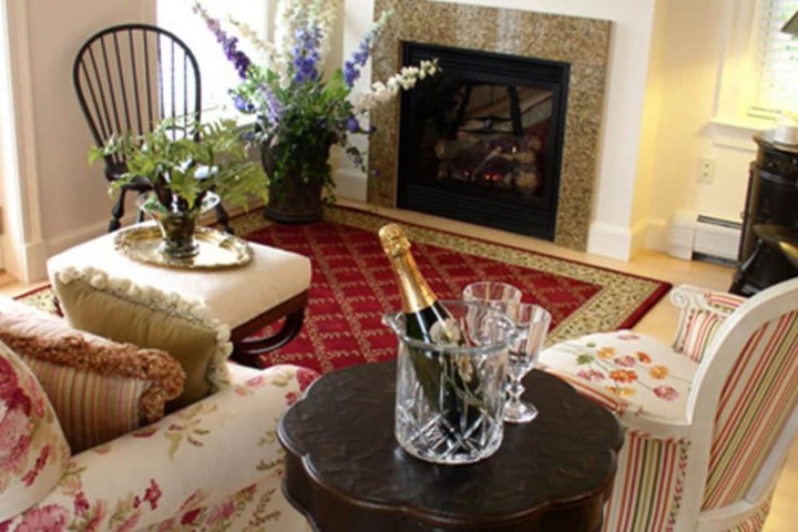 Belfast Bay Inn