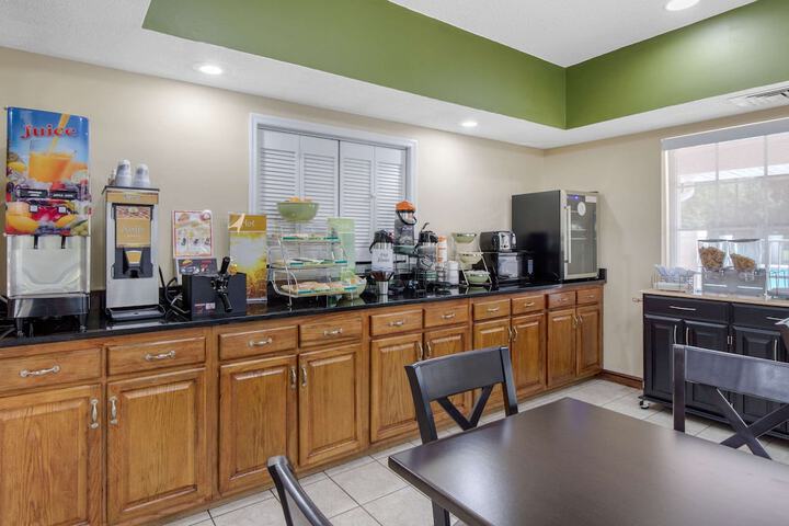 Quality Inn Kingstree North