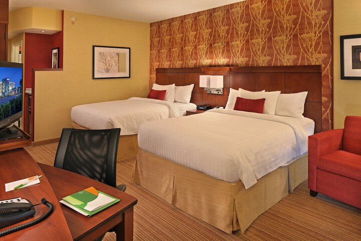 Room 14 of 27