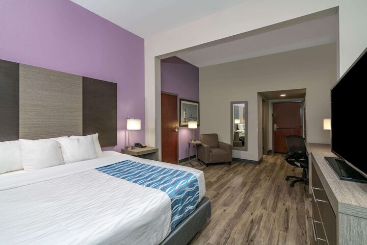Room 7 of 34