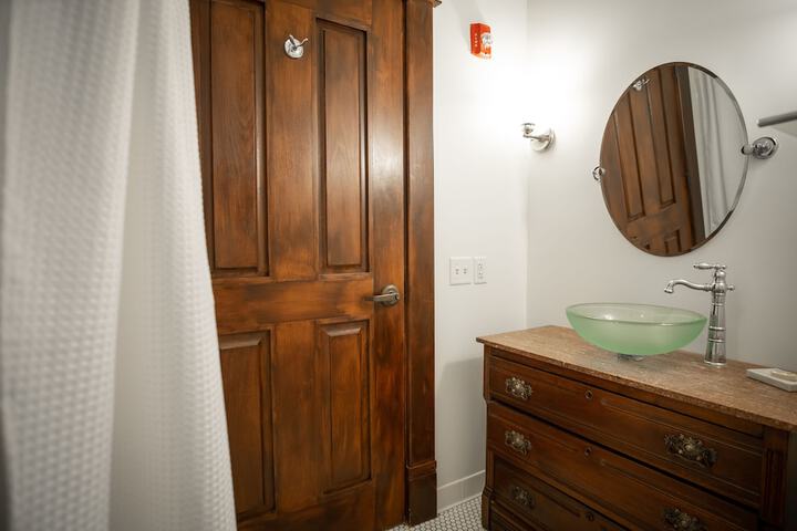 Room 8 of 41