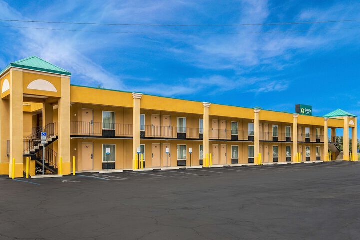 Hotel 6 of 42