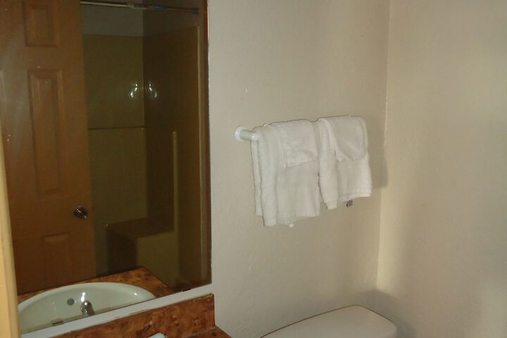 Room 21 of 36