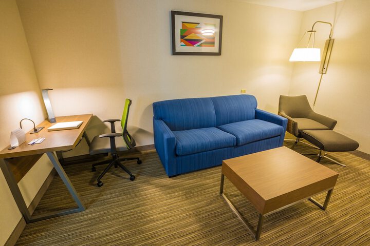 Room 21 of 50