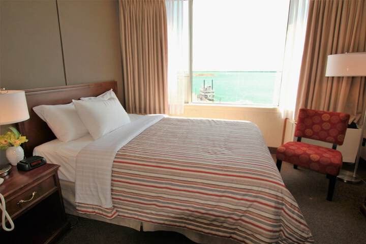 Room 47 of 59