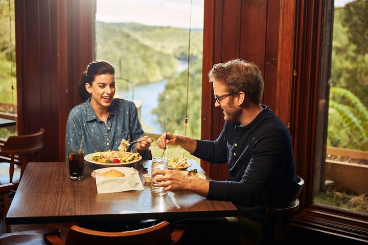 Dining 106 of 145