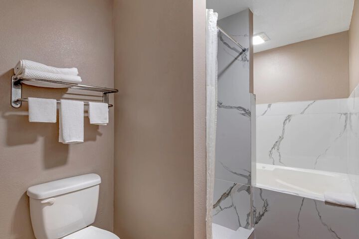 Quality Inn & Suites New Boston - Texarkana West