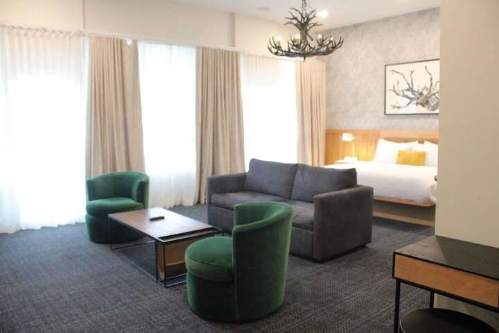 SaltLine Hotel