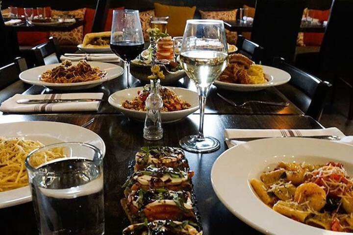 Dining 58 of 77