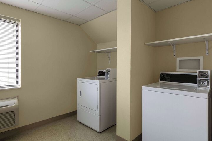 AmericInn by Wyndham Havre