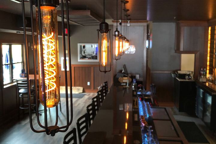 Lounge 123 of 146