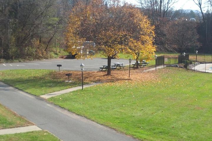 Property Grounds 35 of 37