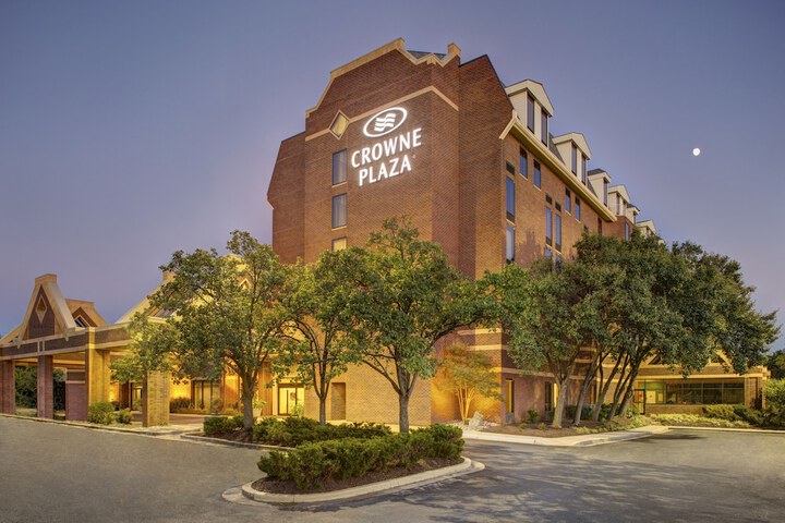 Hotel 4 of 91