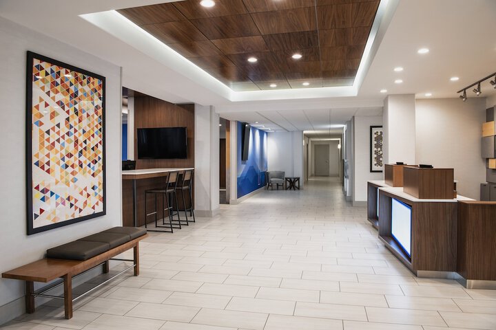 Holiday Inn Express & Suites Saskatoon Centre by IHG