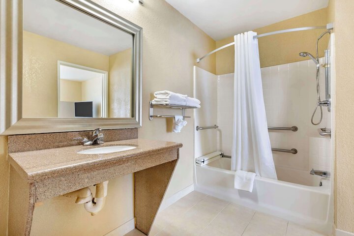 Best Western Plus Waco North