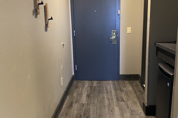 Room 63 of 98