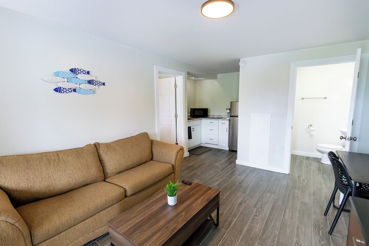 Room 41 of 57