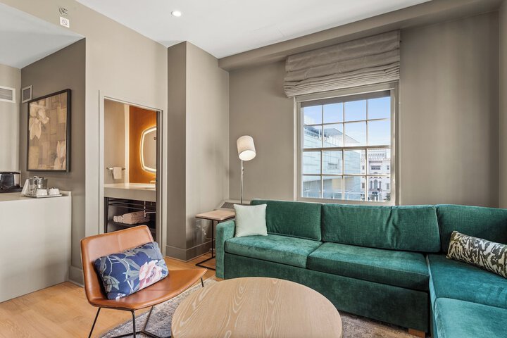 Hotel Indigo Baton Rouge Downtown by IHG