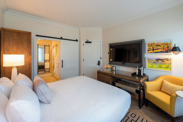Hotel E