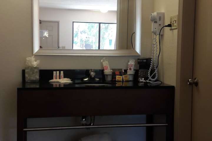 Room 49 of 63