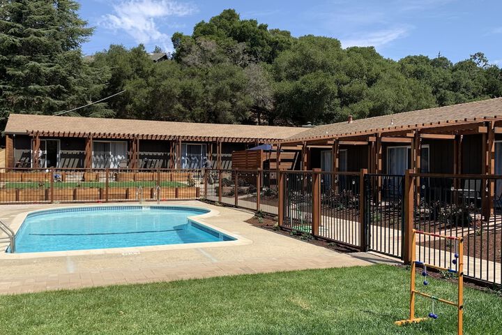 Pool 10 of 62