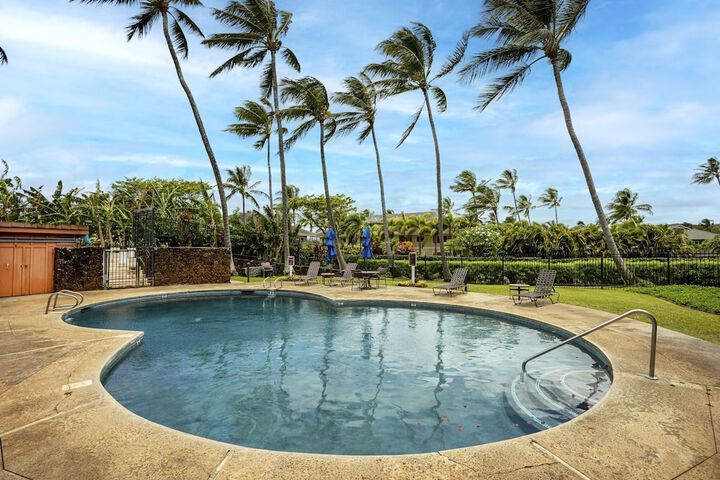 Pool 12 of 70