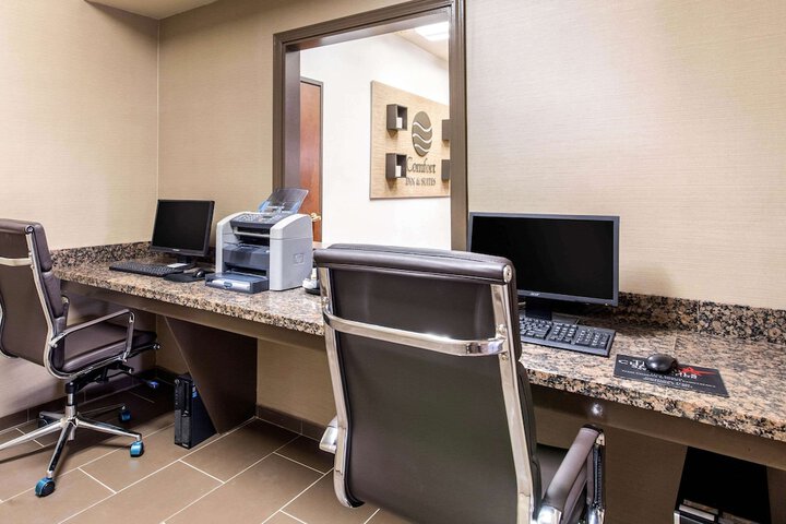 Business Center 29 of 30