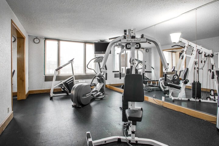 Health and Fitness 30 of 34