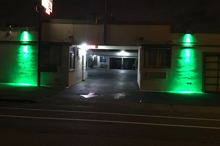 Geneva Motel Daly City