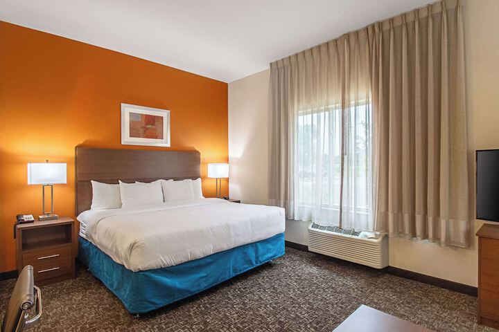 MainStay Suites Madison - Monona