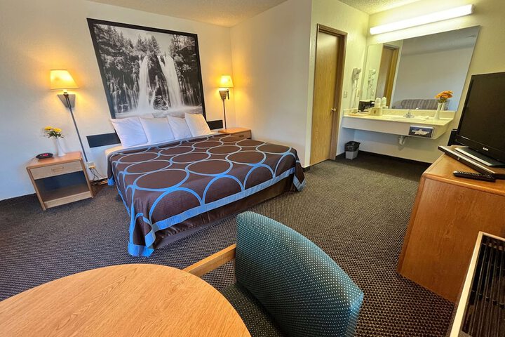 Room 20 of 40