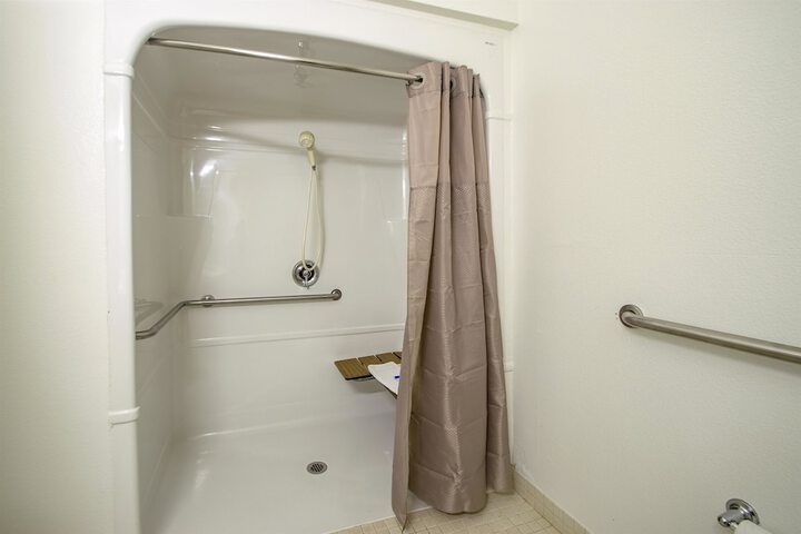 Room 16 of 30