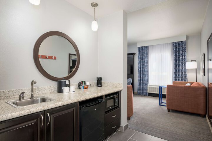 Room 9 of 36