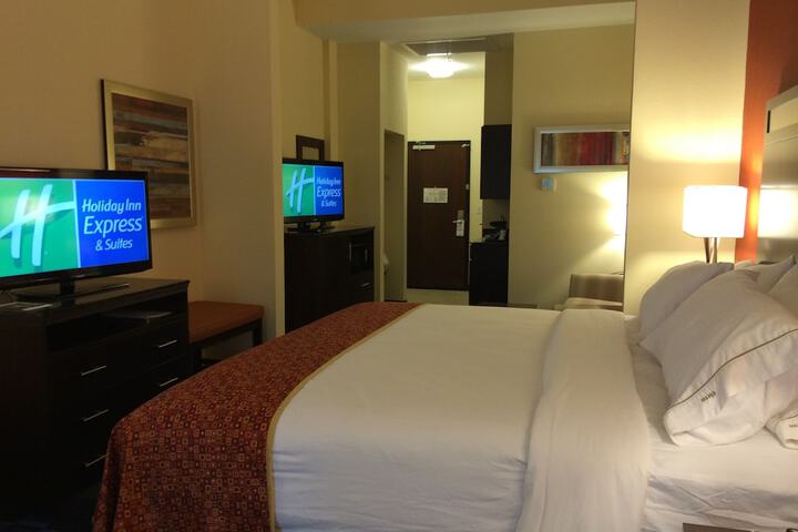 Holiday Inn Express Hotel & Suites Columbia Univ Area-Hwy 63 by IHG