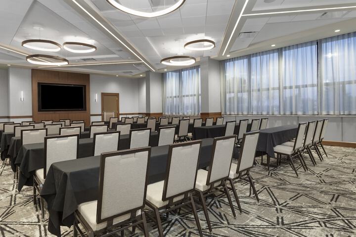 Crowne Plaza Lansing by IHG