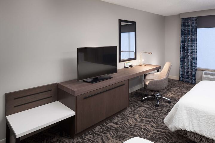 Room 17 of 36