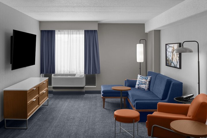 Room 16 of 42