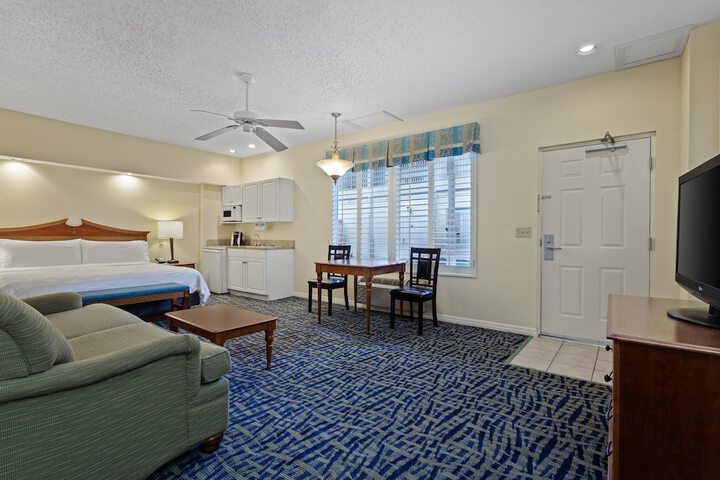 Room 48 of 76