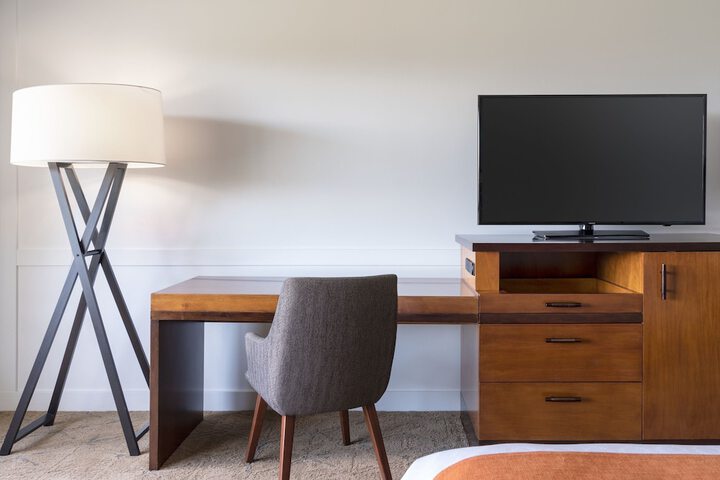 Room 90 of 284