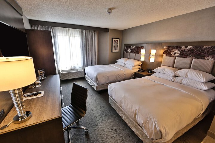 Room 8 of 34