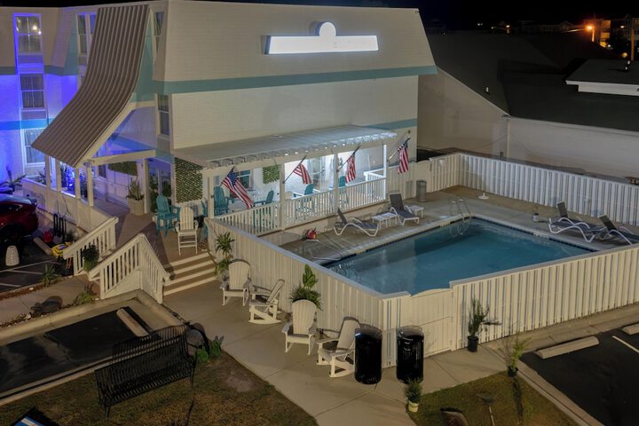 Ocean Sands Beach Boutique Inn - Stay at the Beach