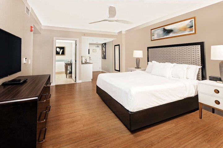 Room 52 of 67