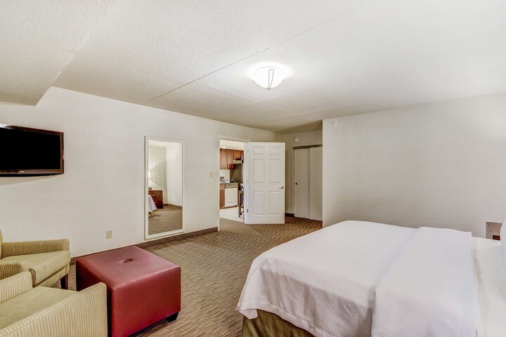 Room 27 of 52