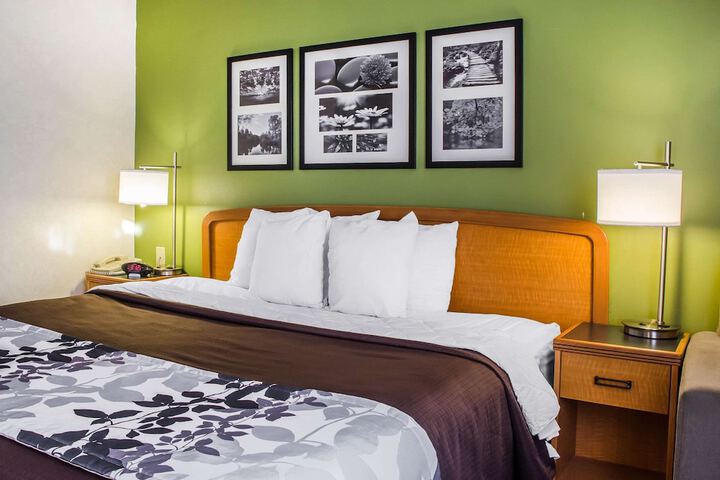 Room 15 of 31
