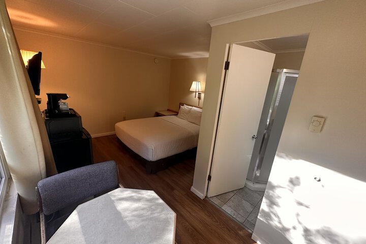 Room 81 of 181