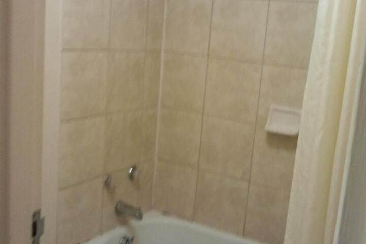 Room 6 of 15