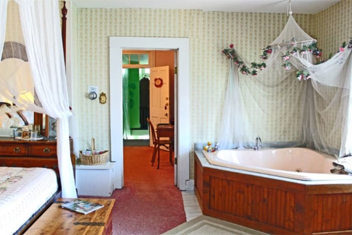 Belle Aire Mansion Guest House