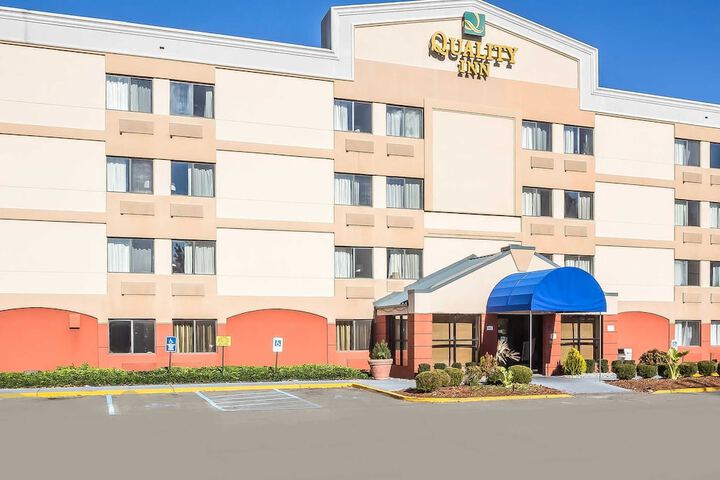 Hotel 6 of 36
