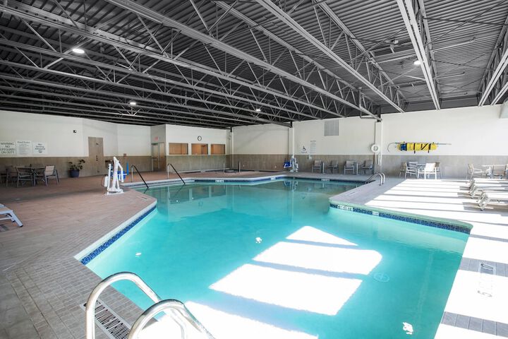 Holiday Inn Express & Suites Ludington by IHG